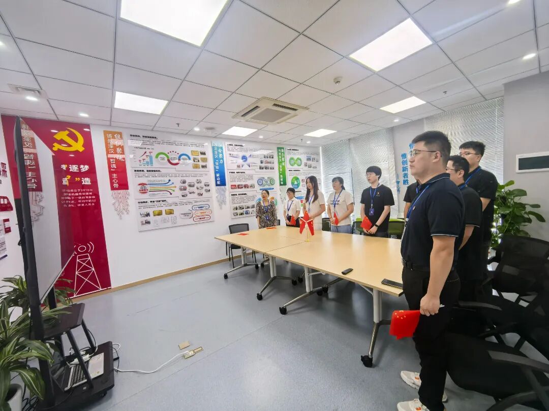 江苏濠汉信息技术有限公司,人工智能图像识别,图像几何三维重建,智能安全帽,智能布控球,数据智能汇控装置 江苏濠汉信息技术有限公司,人工智能图像识别,图像几何三维重建,智能安全帽,智能布控球,数据智能汇控装置